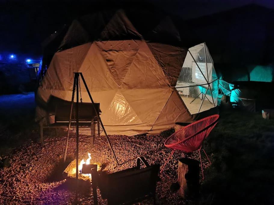 Lincoln Star Dome, Hot Tub, Bbq Apartment Langworth Luaran gambar