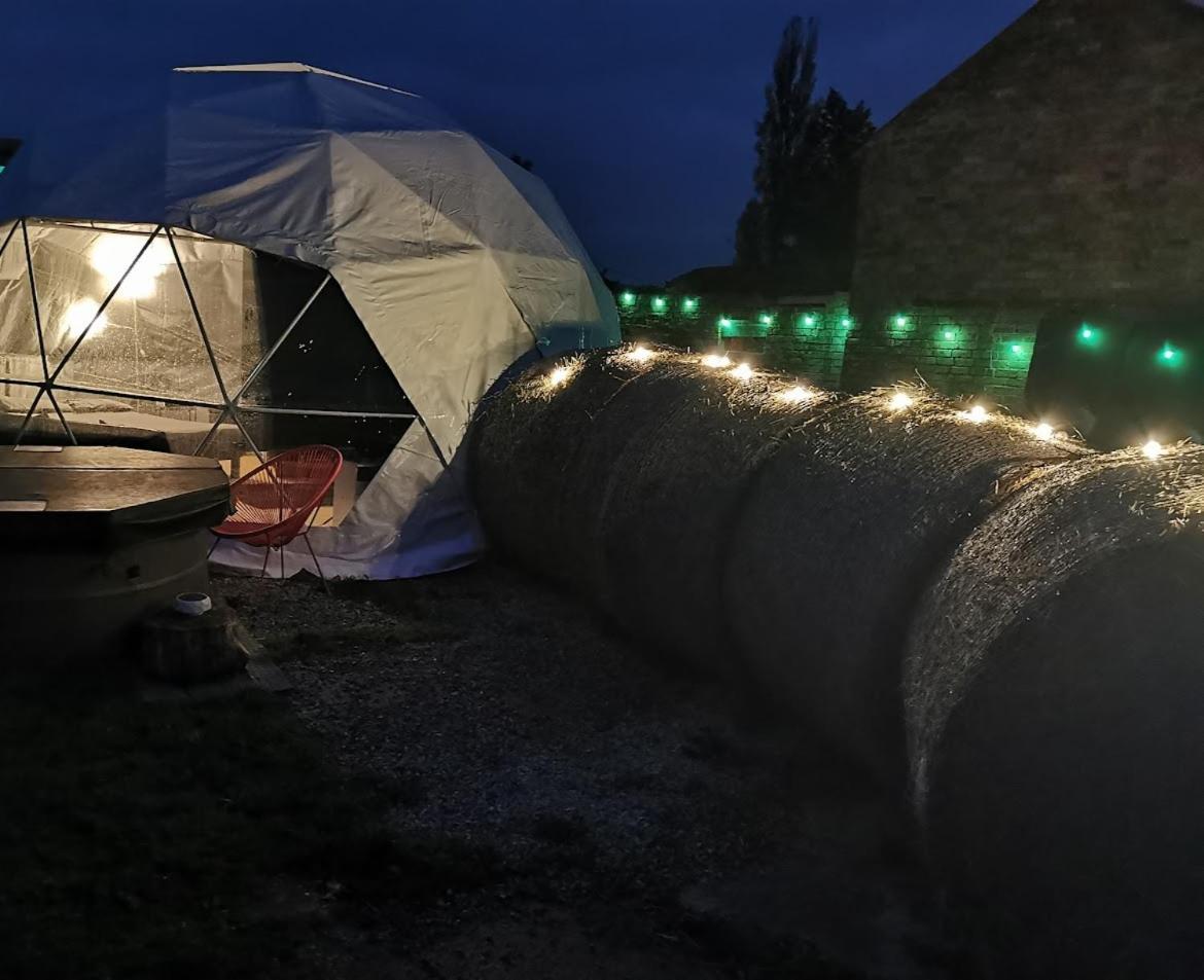 Lincoln Star Dome, Hot Tub, Bbq Apartment Langworth Luaran gambar